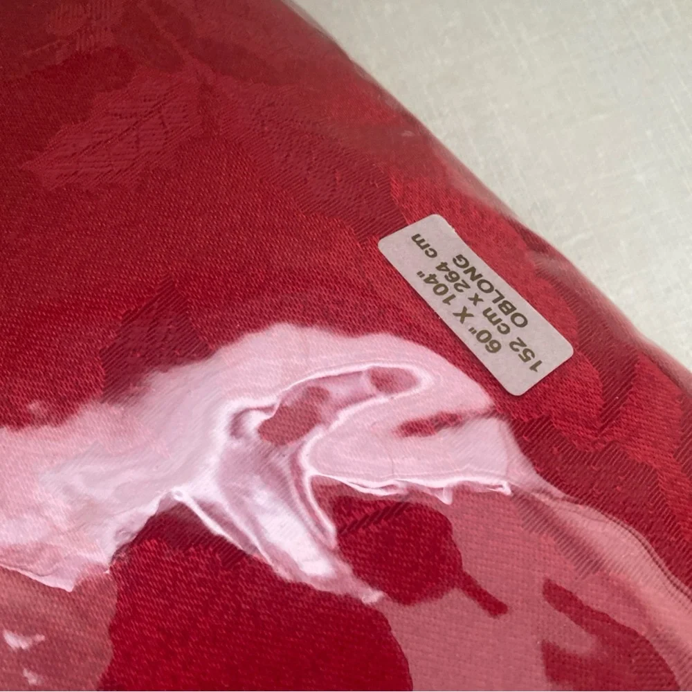 Lenox 60”X 104” Oblong Cloth Tablecloth Red Holly Berries Print